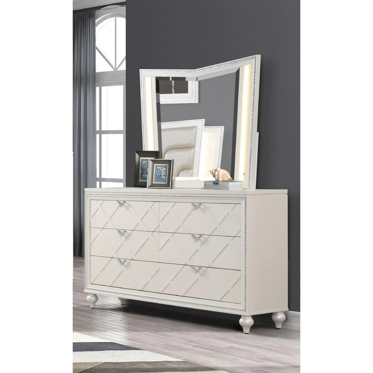Venza - 6Pc Bedroom Set - Furniture King