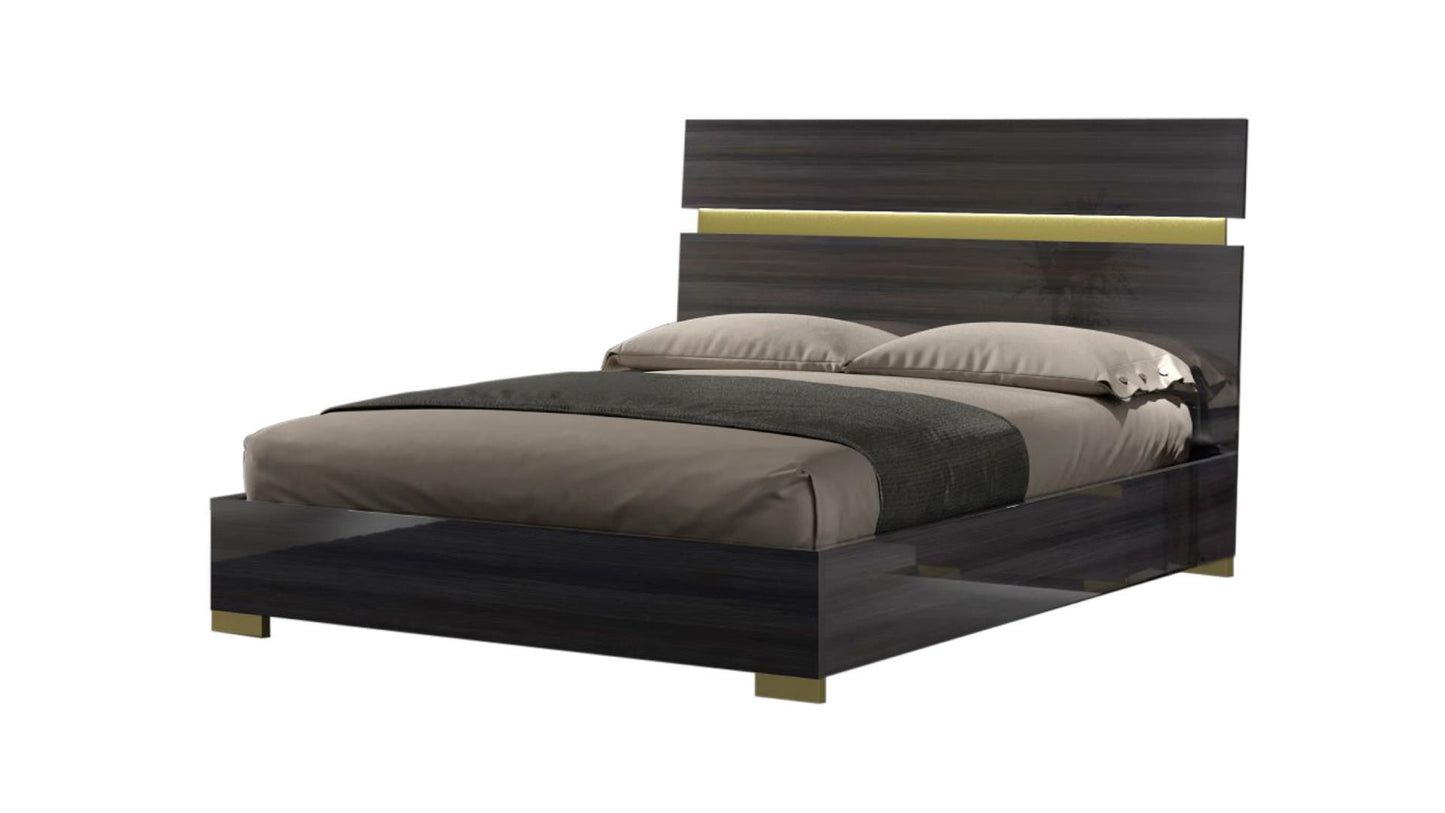 Yvette Bedroom Set